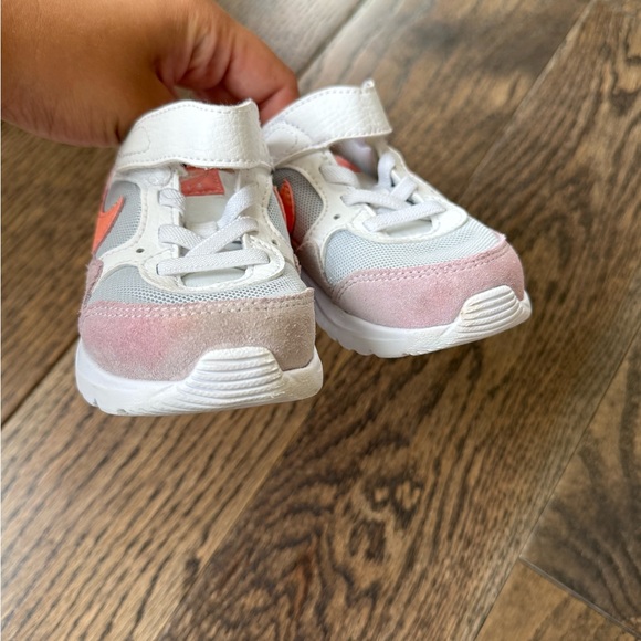 Nike Kids Sneakers with Orange and Pink Details toddler size 7 - Picture 3 of 9